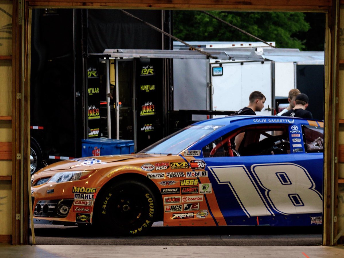 SamHuntRacing's tweet photo. Although an early race accident ended #ThompsonThrowback weekend for us, the Russ Wheeler machine paced most of practice and qualified 3rd, missing the pole by a hair.
Weβve got @ThompsonSpdwy circled on the 2019 calendar.
#18inReview #SomethingToProve https://t.co/JnVgxcsoXw