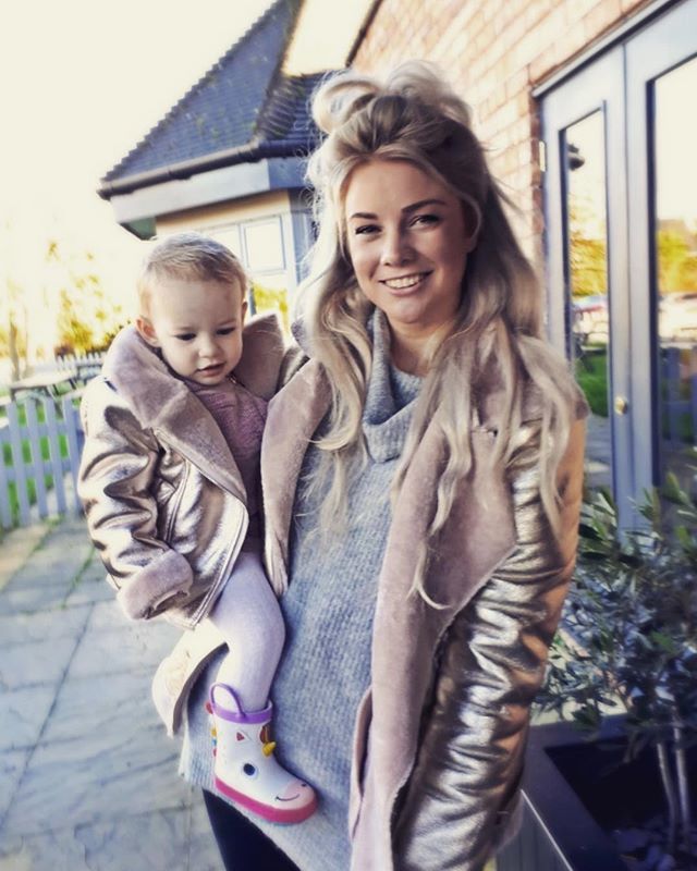 L2theBetts's tweet photo. Twinning with my fave little girl π―ββοΈ#goddaughtergoals #aviatorjacket #boohoo #pinktomaketheboyswink https://t.co/OrhHFxyQzi https://t.co/t7gAqFufQX