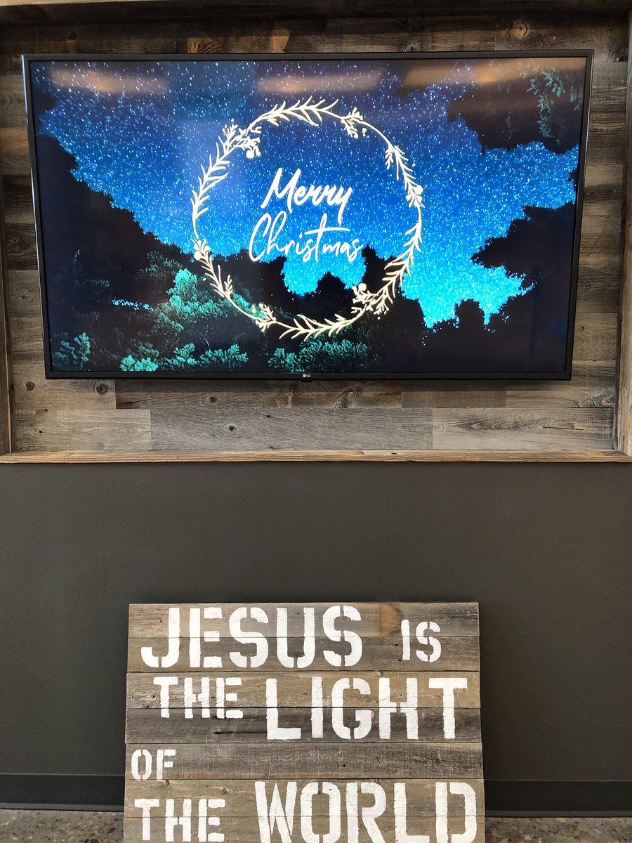 jmlife__'s tweet photo. Christmas is rocking at #vccflowermound tonight @ 6:45p!!! https://t.co/kkg4NyKpOW