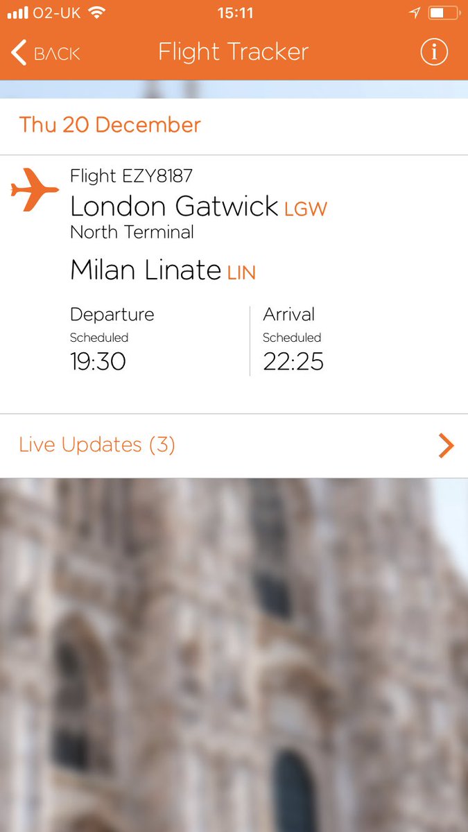 Ari_fres's tweet photo. @easyJet Gatwick disruption: the flight tracker says my 19:30 flight is still departing and on time, but the runway is closed until 19:00 - should I go to the airport? Please send an update!! Need information! #GatwickAirport https://t.co/OWCGx9doWm