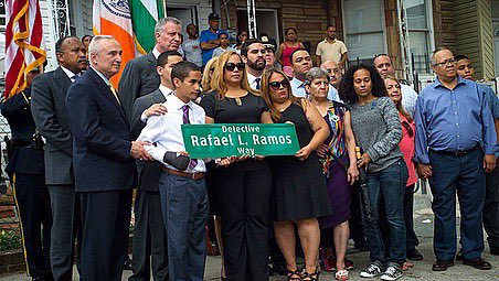 jwcortes's tweet photo. Four years ago today, two great men were brutally and senselessly killed while serving the people of the great City of New York. Killed for simply wearing the uniform of a Police Officer. Today once again we reaffirm our indelible promise to never forget. #RamosWay @det_ramosfndn https://t.co/TuFLrQhv6G
