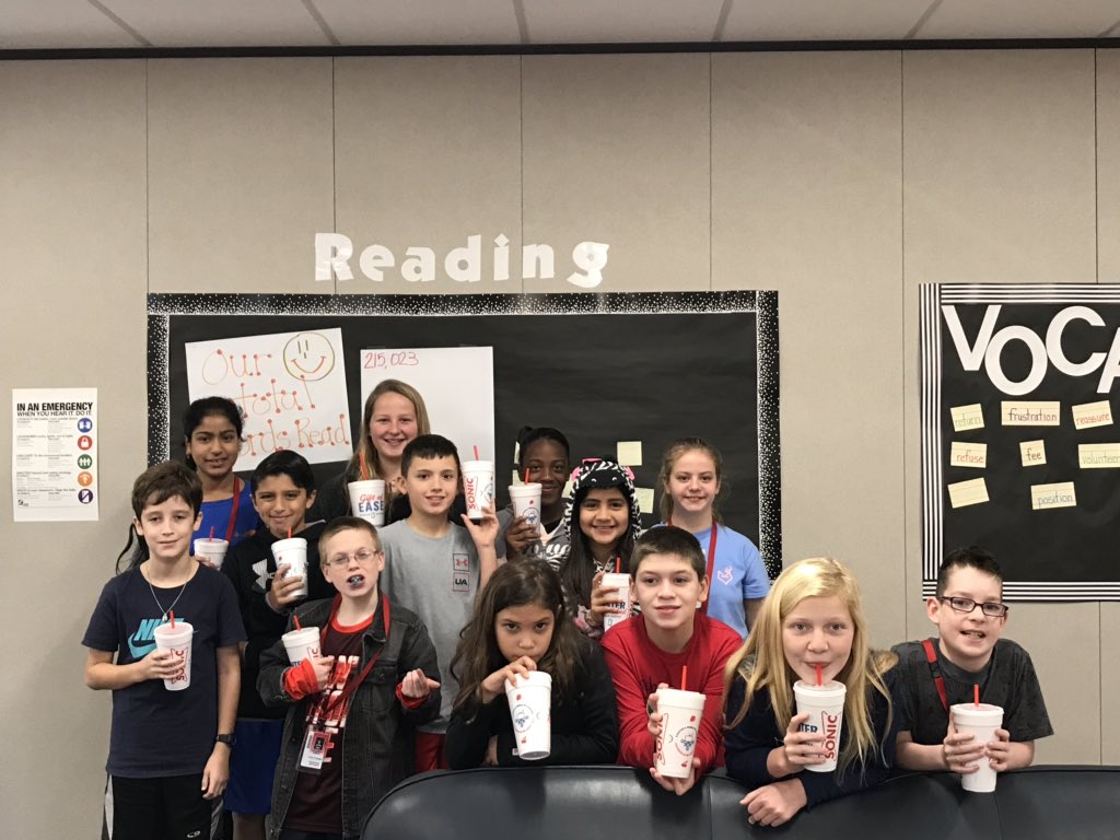 epuenteKISD's tweet image. We did it!! Our AMAZING students have read a total of 217,425 words!! We are celebrating with a Sonic party!! #goals #read180 @susanwa13565113 #HESkindminds @Hamilton_Lions