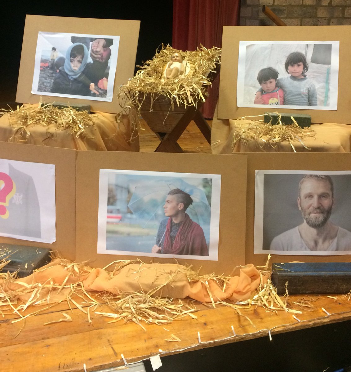 LiverpoolYFC's tweet photo. Wow! We loved attending the Christmas Service at Maricourt today, asking the question ‘One of Us?’. Brilliant content from pupils and staff. Big thumbs up to Mr McCabe. You’re doing a great job as Chaplain!  👍🏼
Merry Christmas, @MaricourtCHS ! https://t.co/iNeXOILYED