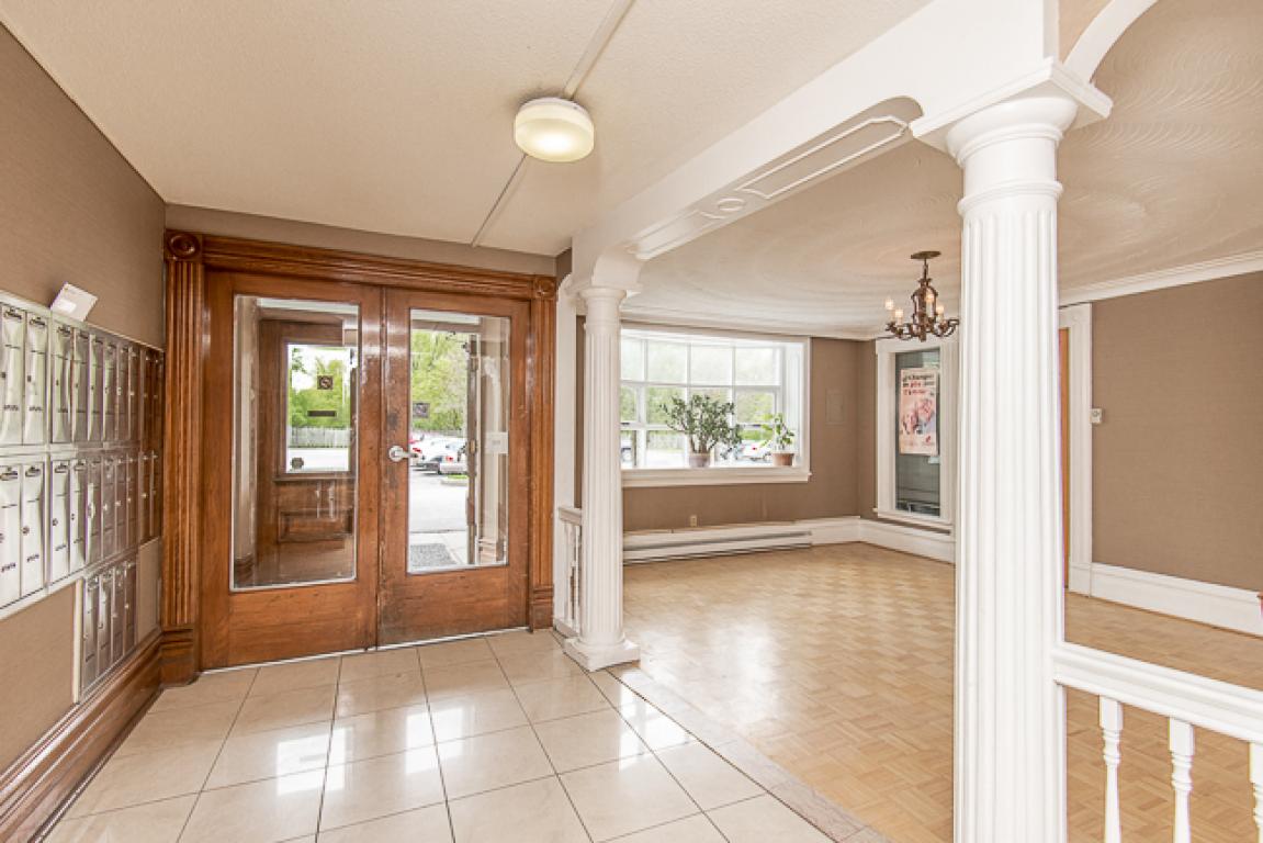 PrimecorpPM's tweet photo. #ForRent this New Year 2019 in #Aylmer! 1 Bedroom Units: $700.00-$800.00 &amp; 2 Bedroom Units: $875.00-$900.00. All utilities included plus one parking space. https://t.co/Ese7zooJY8