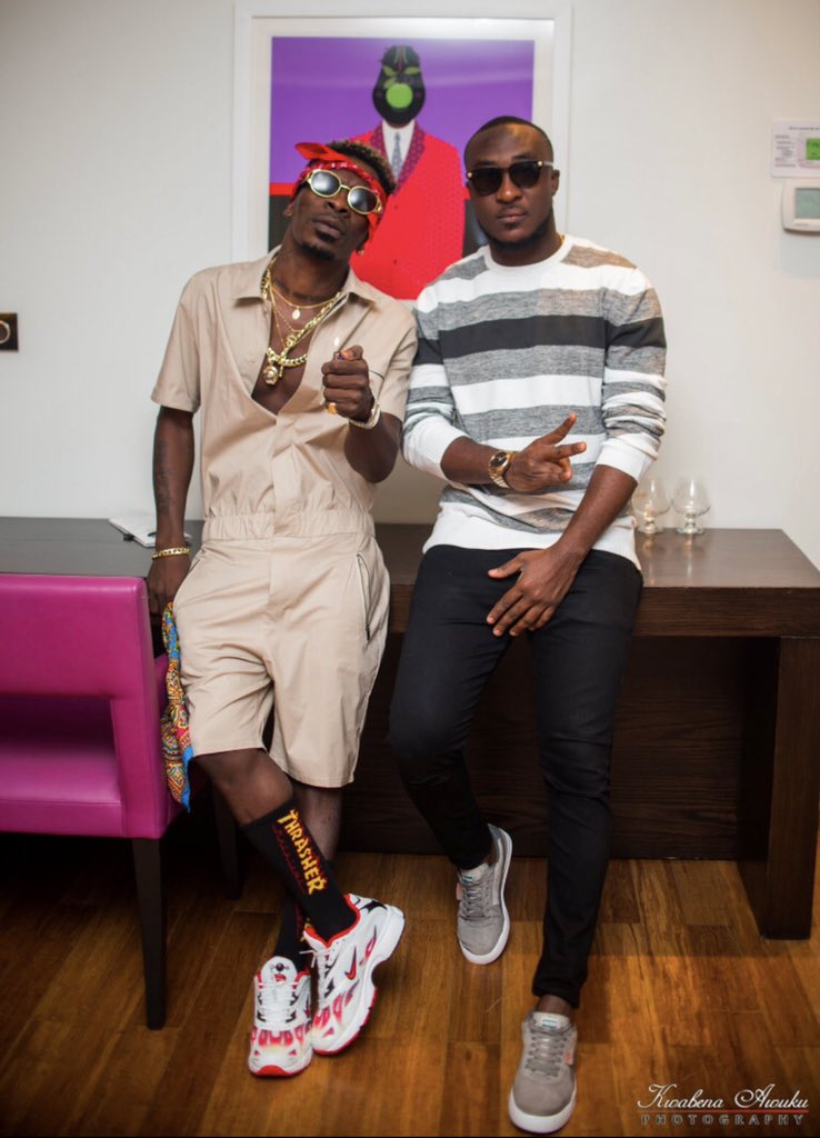 shattawalegh's tweet photo. Throwback @djvyrusky Amazing set at #VACWITHVYRUSKY CONCERT . cc @highskulclique .Watch the full video here
https://t.co/Fou6thjLQH
β‘β‘β‘#nevercarrylast #thevyrusisspreading https://t.co/DR2KrMkjI0