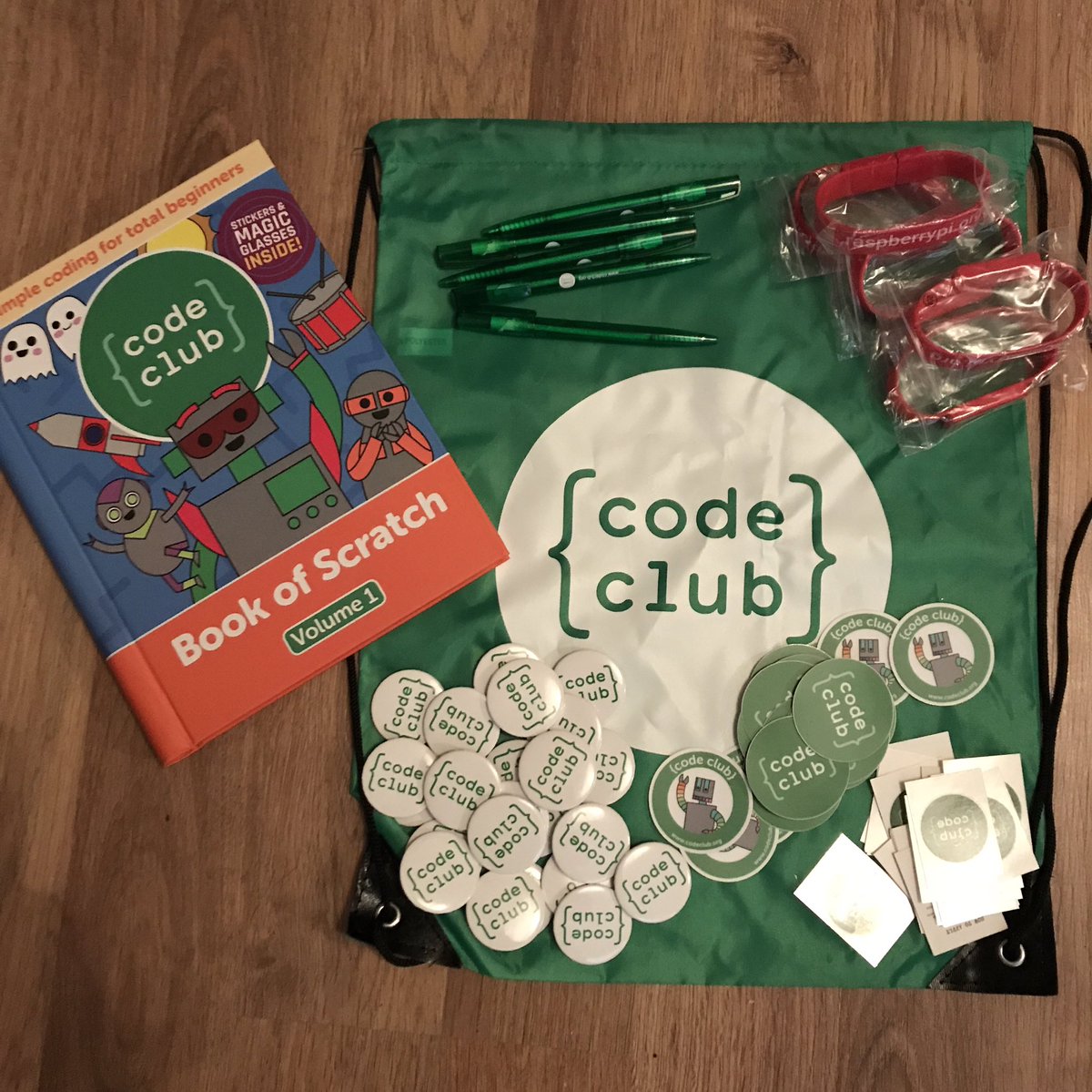 year3_mps's tweet image. Wow @codeclubWales @CodeClub @MP_Primary what an incredible prize! Thank you so much! I’m looking forward to sharing these goodies with Code Club tomorrow! 😊 #coding #competitionprize #scratchcode #MPsFamily