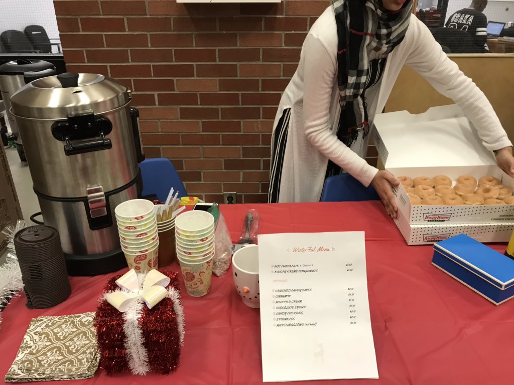 miss_morcinelli's tweet photo. Lots of treats and goodies for #VentureDay at TFSS. #bbi #tfss @TFSSBusiness @tfss https://t.co/ZRpa75ioQ1