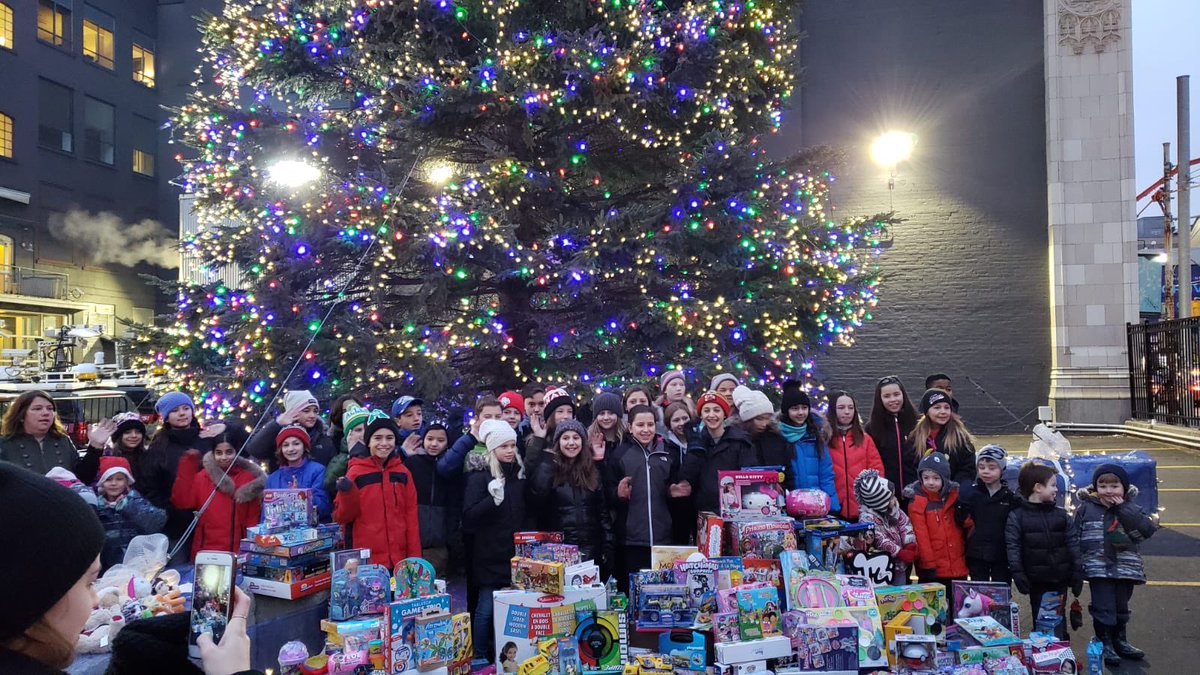 Ms. Campbell (@bigideasinfdk) on Twitter photo What an exciting morning <a href="/CP24Breakfast/">CP24 Breakfast</a> donating the toys from <a href="/AllenbyPS_TDSB/">AllenbyPS_TDSB</a> #KindnessMatters #toydrive to <a href="/CampaignWish/">The Wish</a> message from #kindergarten student L. D-A, “We hope you have fun with the toys and that they make you happy!” <a href="/tdsb/">Toronto District School Board</a> What an exciting morning <a href="/CP24Breakfast/">CP24 Breakfast</a> donating the toys from <a href="/AllenbyPS_TDSB/">AllenbyPS_TDSB</a> #KindnessMatters #toydrive to <a href="/CampaignWish/">The Wish</a> message from #kindergarten student L. D-A, “We hope you have fun with the toys and that they make you happy!” <a href="/tdsb/">Toronto District School Board</a>