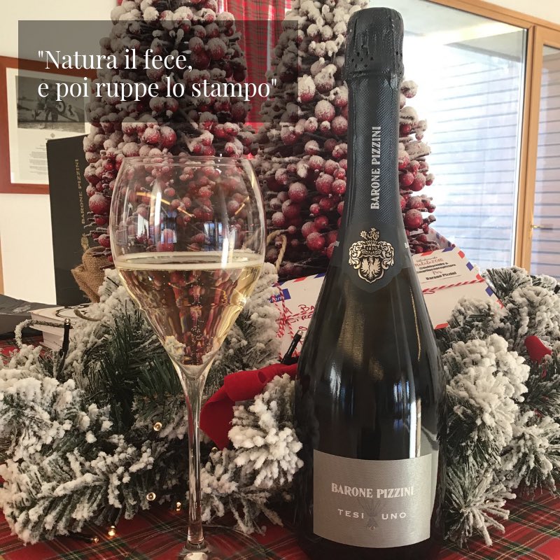 PizziniBlog's tweet image. Tesi 1 è unico ed irripetibile. Prodotto in quantità limitata, nasce dalla riscoperta di un antico vitigno, l’Erbamat.