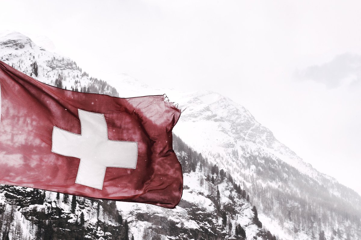 foraus's tweet photo. In his first #forausBlog Dr David Skilling predicts that despite challenges, small advanced economies such as Switzerland will continue out-perform large states in the future. Find out why -> https://t.co/DF4gB4LdBI https://t.co/SRB3P79ACa