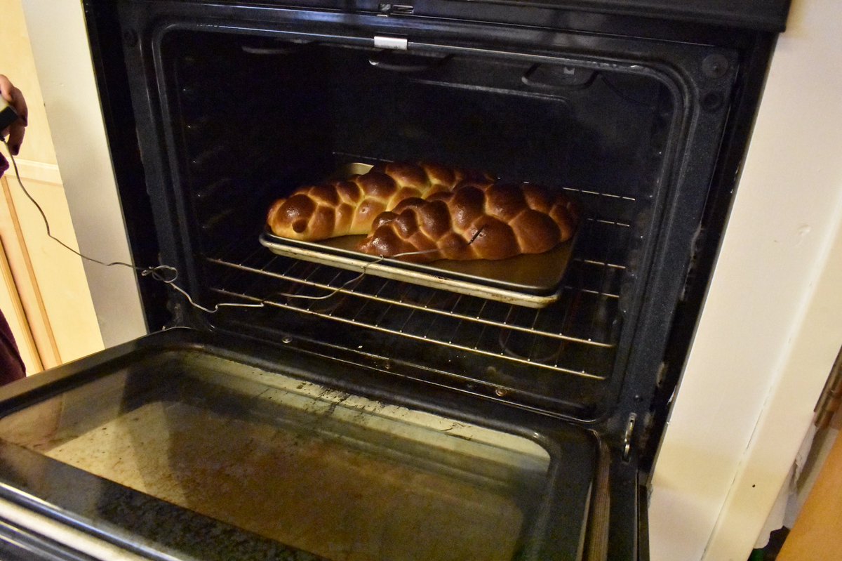 2015 #NWHS graduate, Emily Strangel returned for a visit with #NilesWestCulinary students this Monday. Currently a student at Kansas State, she is extremely passionate about food science and baking. <a href="/NTHSD219/">District 219</a>