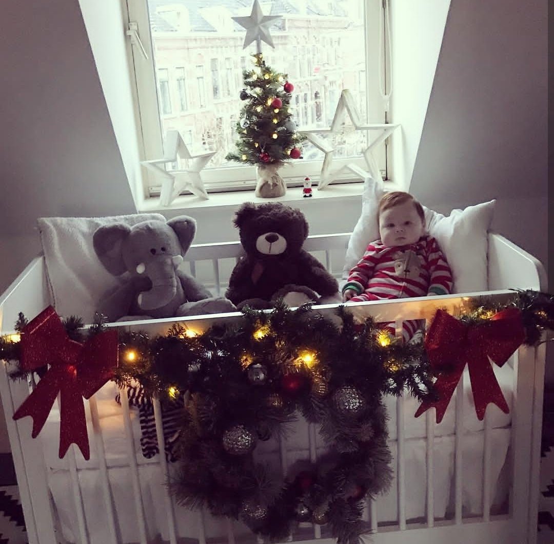 atomibekah's tweet image. •

       ||The first Christmas of Elliot||