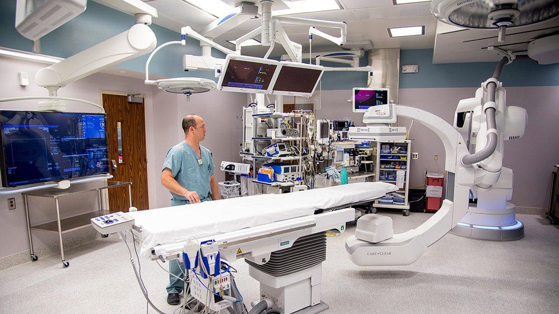 What the ideal #transcatheteraorticvalvereplacement (#TAVR) center should look like remains unclear in the wake of two registry studies: qoo.ly/u7jk4 #ORs #operatingrooms #cathlabs #mortality