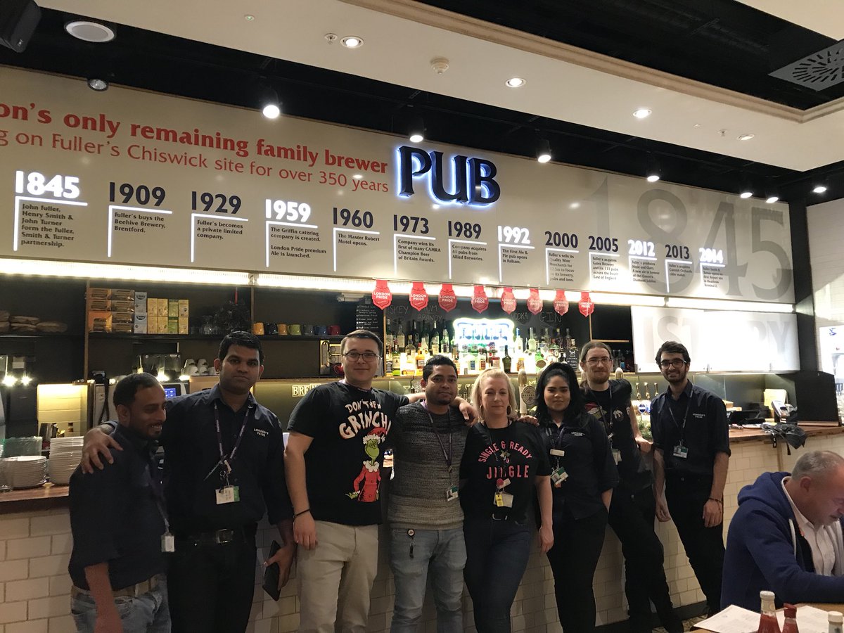 In a busy #airport and with the prospect of boarding a plane, a dose of some of the friendliest and most welcoming service is just what is needed! ✈️ This is exactly what the team at <a href="/londons_pridet2/">London's Pride</a> provide to ensure people face their flights smiling! Apply in bio #heathrow