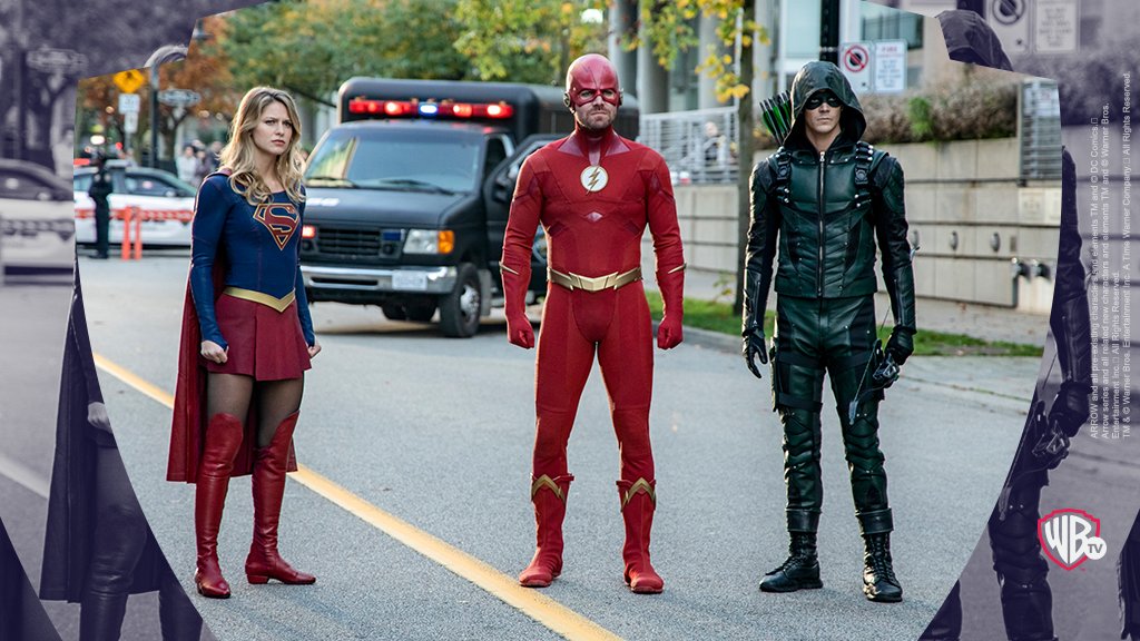 WarnerChannelLA's tweet photo. Todo el año esperando este momento ❤ #Elseworlds #CrossoverAlert https://t.co/suGPIOzwMj