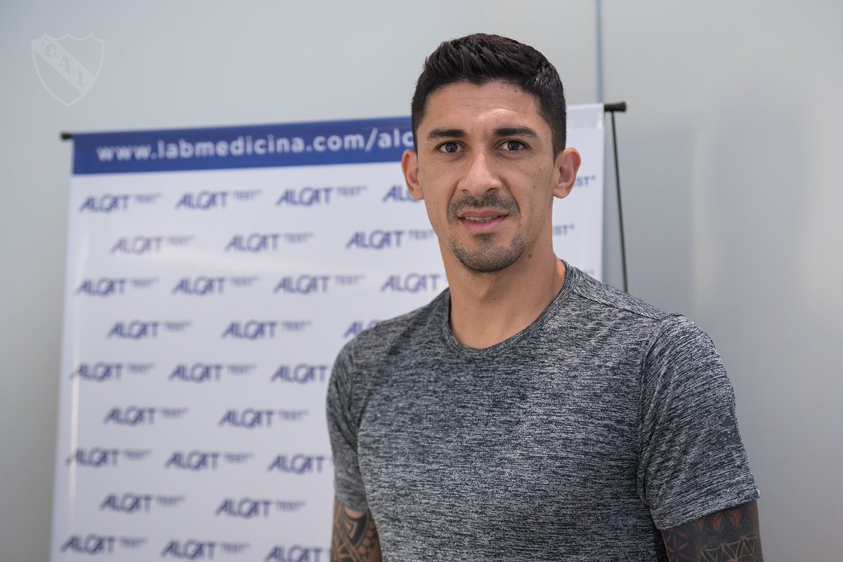 Independiente's tweet photo. Somos el primer club argentino en realizar el #AlcatTest en #LabMedicina al plantel profesional.
De esta forma, nos aseguramos que cada jugador reciba la alimentación adecuada para mejorar su rendimiento y acortar tiempos de recuperación.
➡️ https://t.co/SkWdEw8FiD
#TodoRojo🔴 https://t.co/7LWlB50ylK