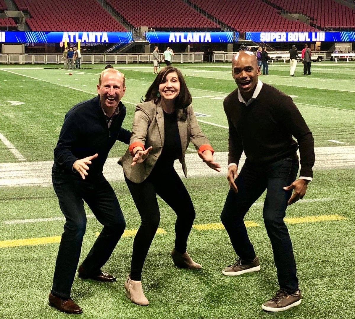 steveshenbaum's tweet photo. Incredible experience sharing with the execs & mgmt team from @AtlantaFalcons, @ATLUTD, @PGATSS & @MBStadium. These #AMBSE organizations put people & authentic relationship building first & the results are profound. What a great way to wrap up our 2018 live training schedule! https://t.co/w2ZDsxltuC