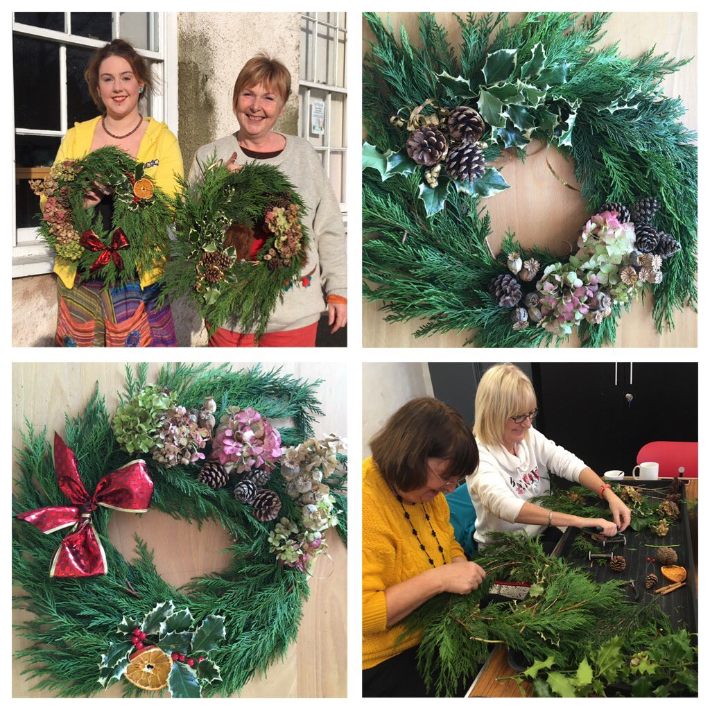 Christmas By The Sea tweet media