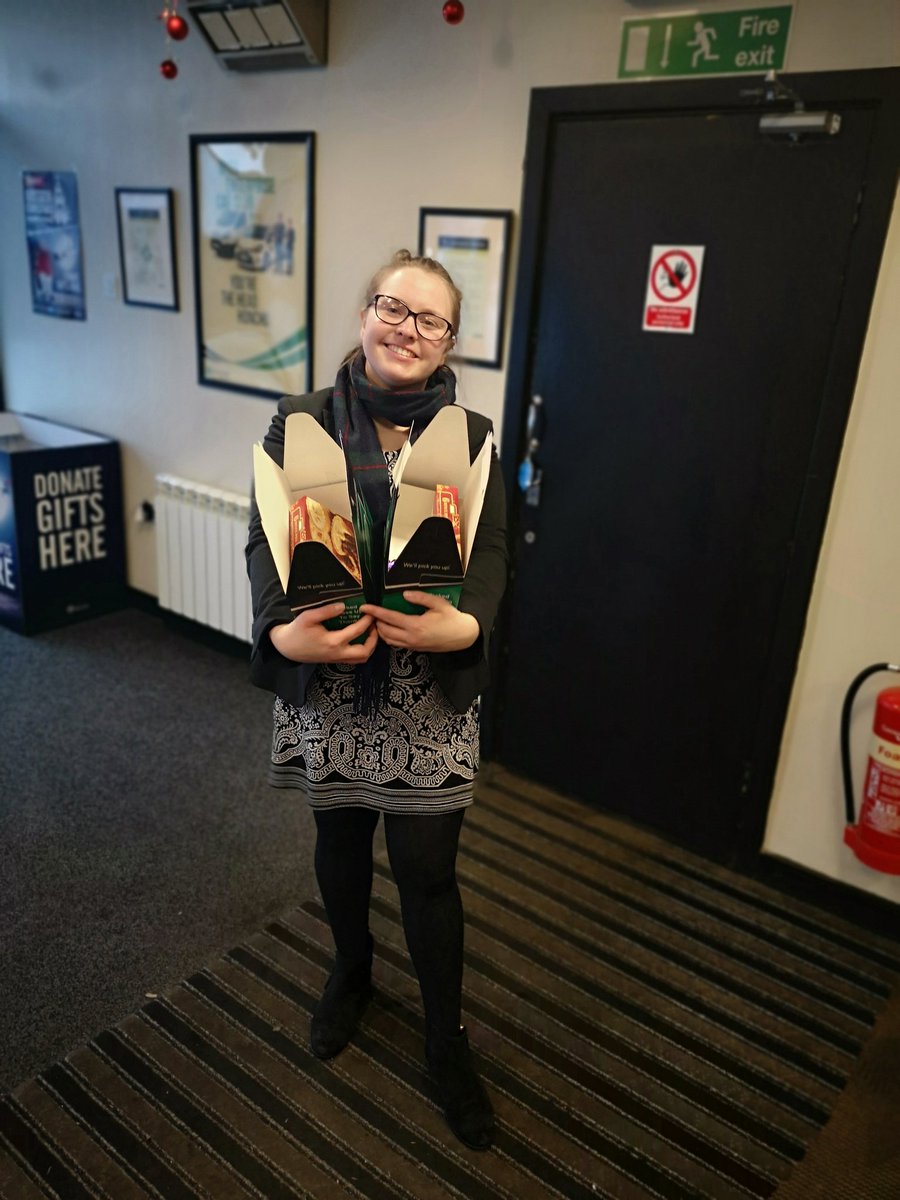 Hannah was last out today to treat even more customers. Jack's turn tomorrow, stay tuned ....... #U309 #U3elite #marketing #seasonalmarketing #U309sFY19journey #welovechristmas @HannahRob123 @Hass_erac @AndyBland84