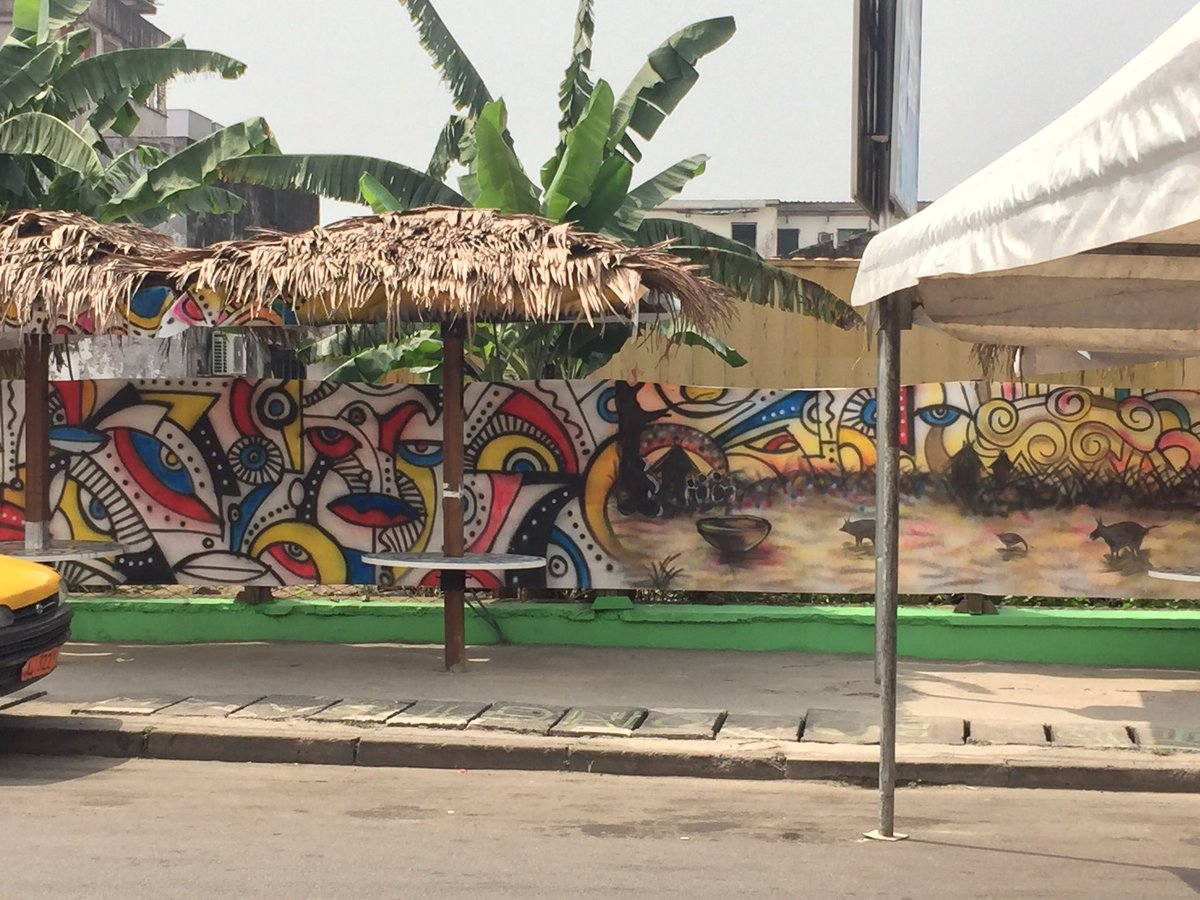 En place pour le passage sur le stage balama (Bali arts Market) demain dès le soir . Peace ✌🏿 #lartdelarue #leway* #christellemoon #mordredanslapomme