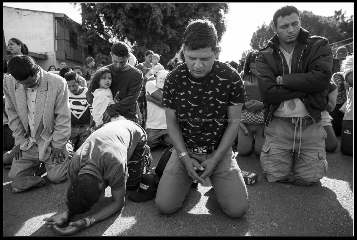 ToddBigPhoto's tweet image. The #AsylumSeekers will be required to stay in Mexico while their claims are processed. cnn.com/2018/12/20/pol… #nielsenresign #Immigration