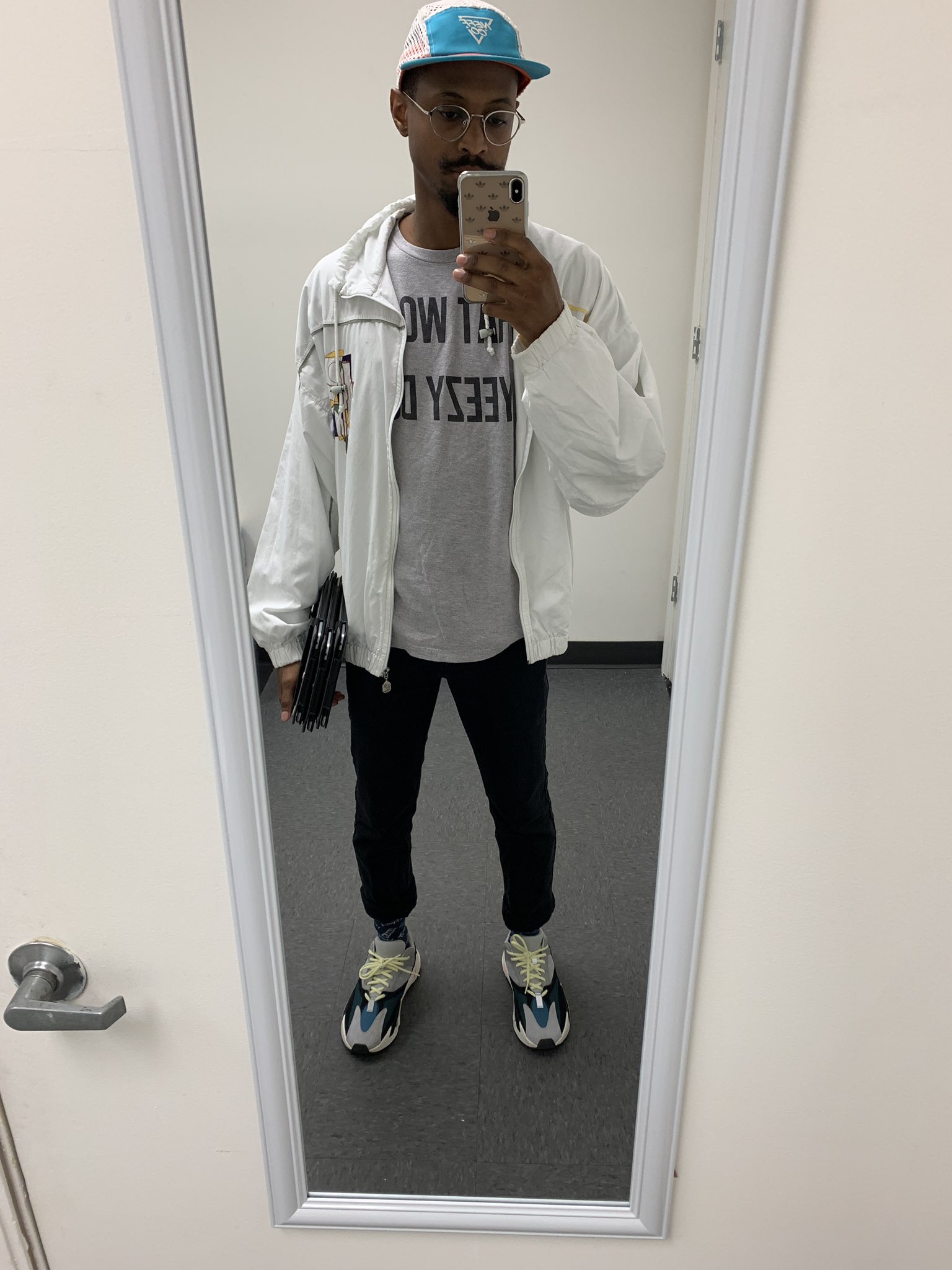steez™️ on X: Ive been at the office all week for the first time in  months ago Ive been taking dumb mirror selfies. t.coXtb49lWxjX   X