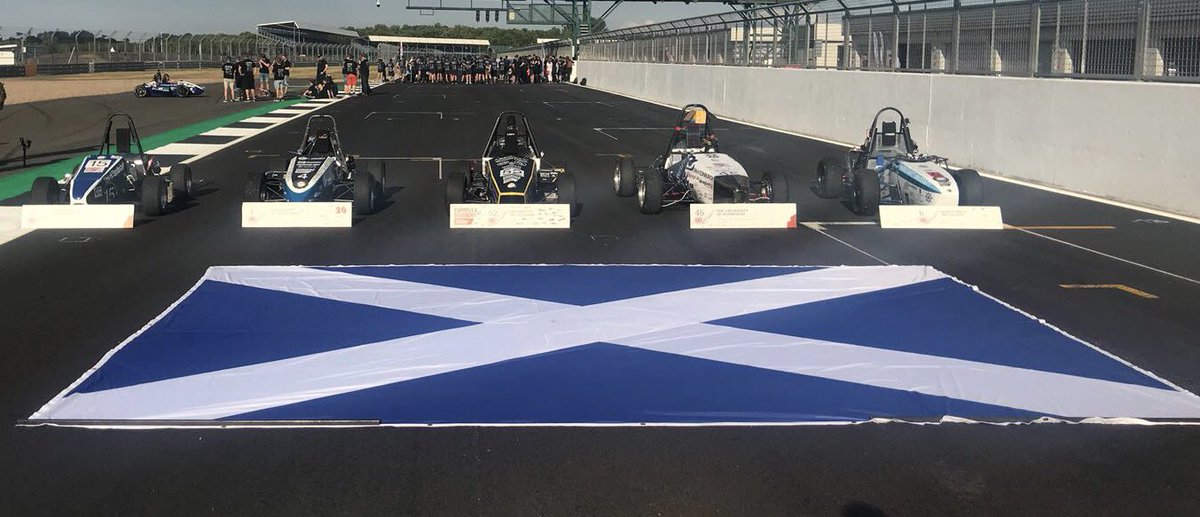 UGRacing_fsae's tweet image. SCOTLAAAAAND! We loved getting this group snap with our fellow Scots 🏴󠁧󠁢󠁳󠁣󠁴󠁿 #25daysofUGR @eufs_ @HWRacing @USMFStudent @TAU_Racing