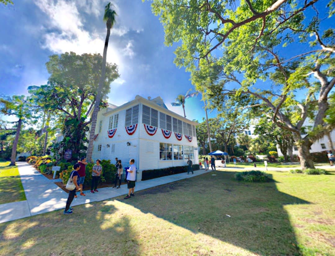 A4: <a href="/VISITFLORIDA/">VISIT FLORIDA</a> We might be biased, but <a href="/Keywestofficial/">Keywest</a> is filled with rich history and endless attractions—perfect for those holiday getaways. Seen here: the Harry S. Truman Little White House showcasing more than 100 years of our nation's history.
📷: jaylc #FLKeysChat