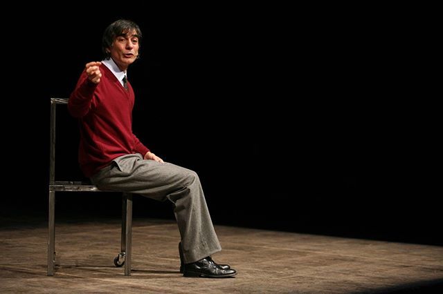 Le feste portano con se tanti doni per gli amanti del teatro e non solo. 😉
Ad Ascoli Piceno Sabato 22 dicembre 2018 al Teatro dei Filarmonici, dalle ore 21:00 "Italiaesi" con Saverio La ruina, premio UBU 2012. 🏆
🌬Un condensato di bravura e di alto se… ift.tt/2QLSA6H