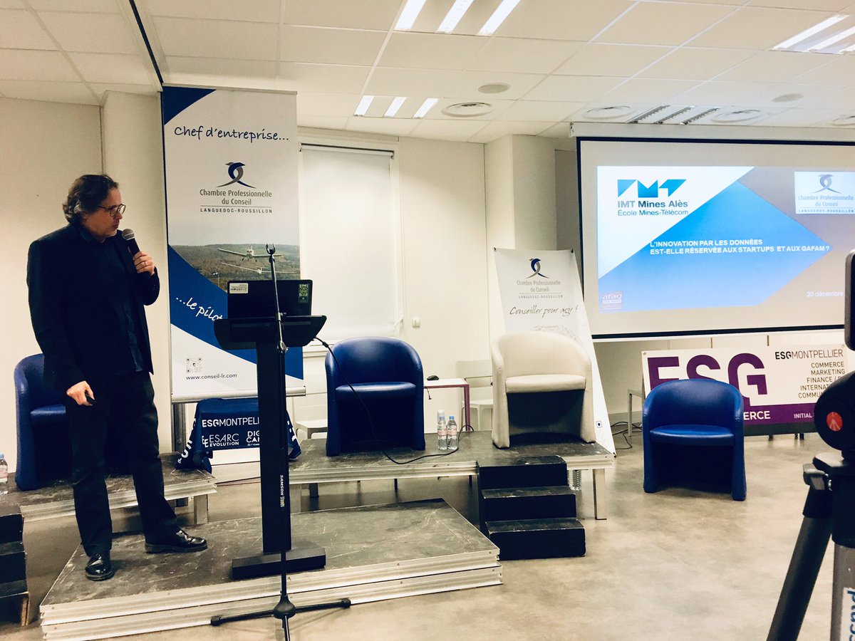 cpc_lr's tweet photo. @GerardDray, enseignant chercheur à l' @IMTMinesAles : "#MachingLearning", comme nouveau levier d'#innovation #CPCbigdata #IA #informatique https://t.co/6d9TOkuSKD
