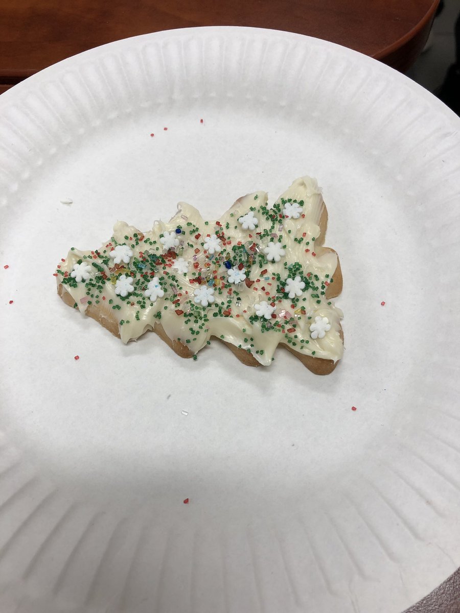 LisaSteck996's tweet photo. Turkey pickup and cookie decorating for the associates. https://t.co/YxFkvEtIeR