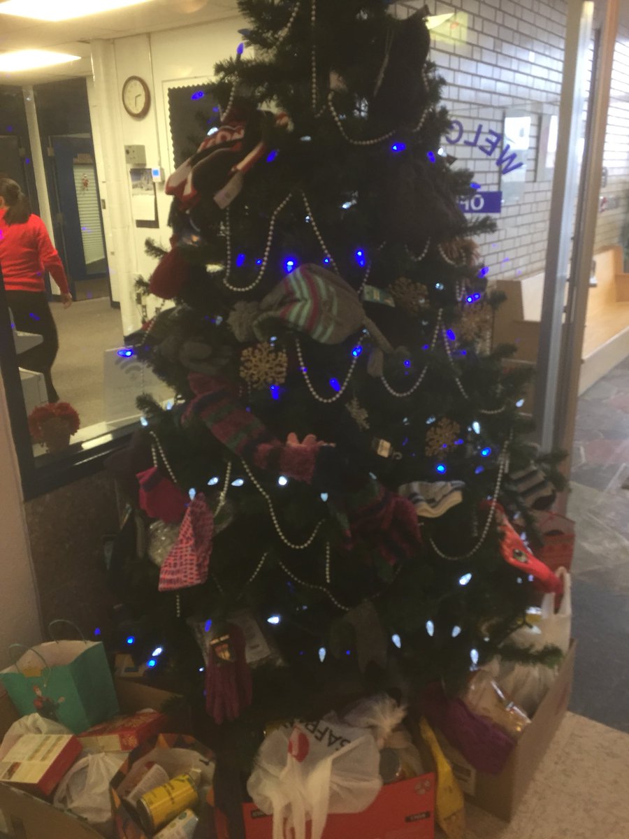 Thanks to all who donated hats, mitts, scarves and food!! #ecsrdJOY
