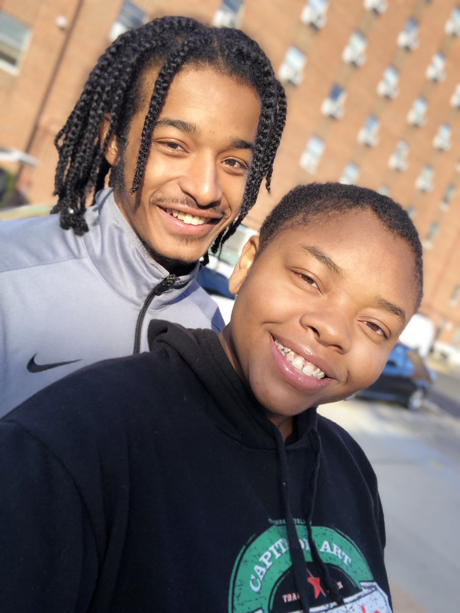 ___amorous's tweet photo. #smileappreciationpost I never smile in my pictures. Had to search for these but anyways my smile ft my baby 💓💓 https://t.co/cKlEe0NKQ1