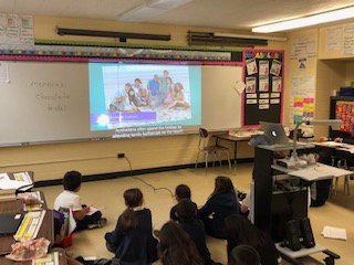 cdeditz1's tweet image. Mrs. Deditz's class enjoyed participating in the Discovery Ed Holidays Around the World Viewing Party.  It was a great experience to participate with other students around the country.  Loved the padlet and tweeting #CelebrateWithDE #1D1T1M #cd87