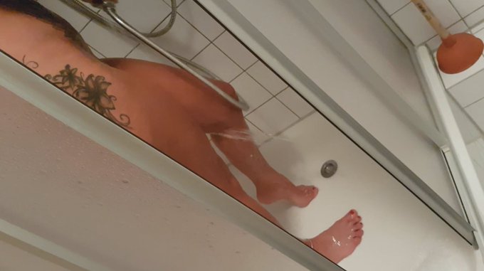 Heimlich meine Schwester unter der Dusche gefilmt.Secretly filmed my sister in the shower. Hier geht<a href="/tag/cute"class="tags"><span>#cute</span></a><a href="/tag/sweet"class="tags"><span>#sweet</span></a><a href="/tag/sexy"class="tags"><span>#sexy</span></a><a href="/tag/voyeur"class="tags"><span>#voyeur</span></a><a href="/tag/germangirl"class="tags"><span>#germangirl</span></a><a href="/tag/spanner"class="tags"><span>#spanner</span></a>