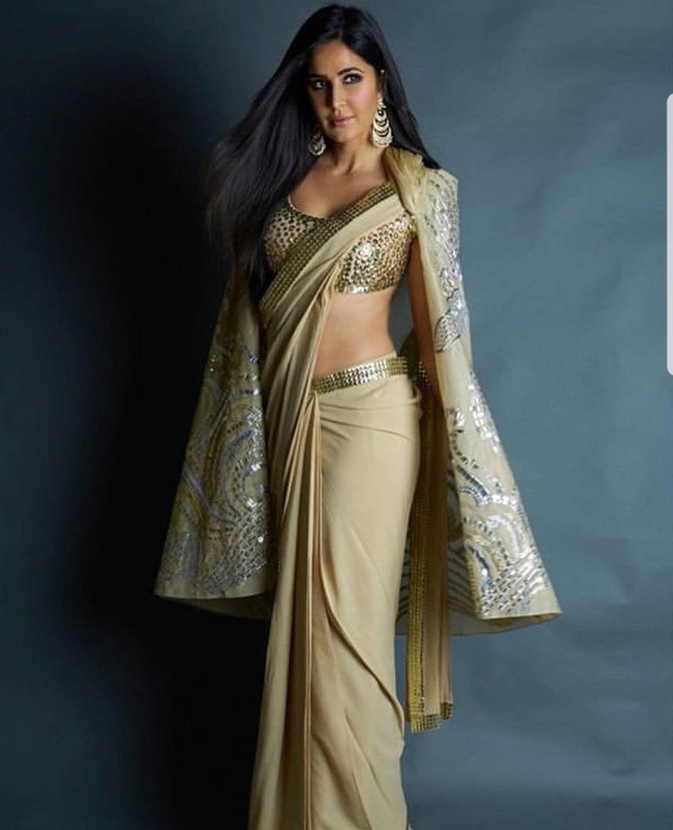 KTownChics's tweet photo. #KatrinaKaif all set to turn heads tonight at #NickYankaReception

#NickYanka #PriyankaChopra #NickJonas #Bollywood #India #Celebrity https://t.co/rQcF3uMV7j
