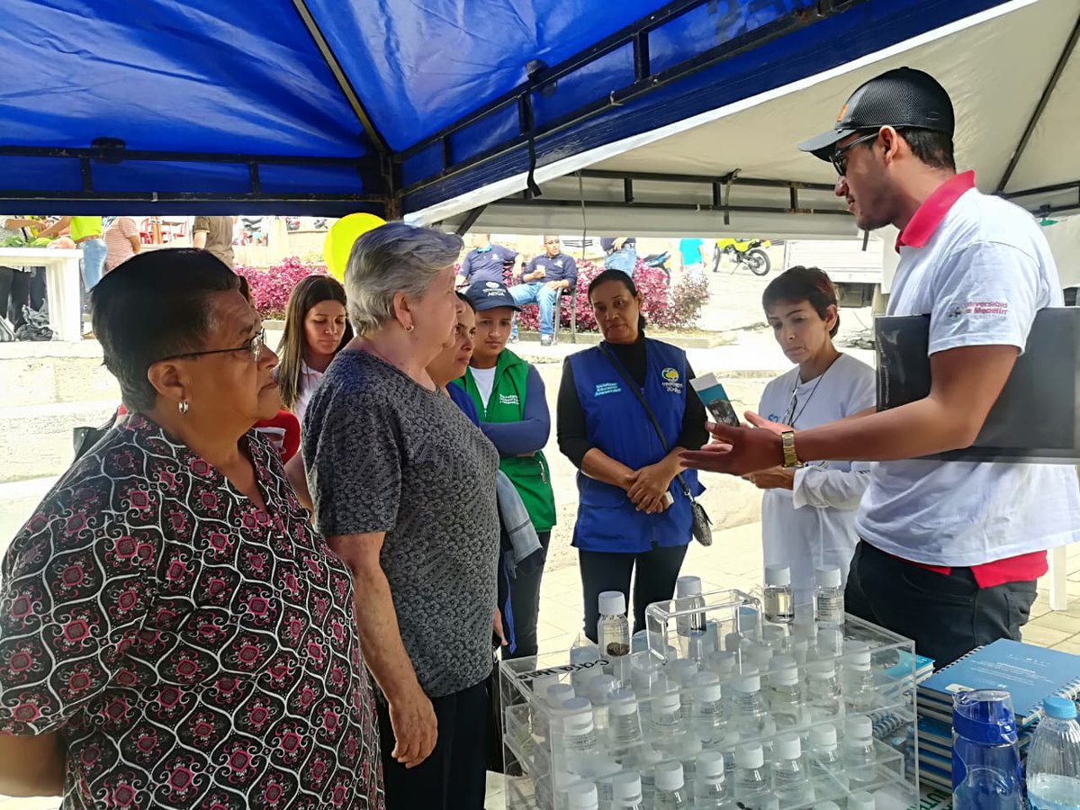 Corantioquia's tweet photo. En la Inauguración de la nueva #SedeLocal en San Andrés de Cuerquia, la comunidad del municipio conoció nuestros programa de Piragua, Mercados Verde y Protección de Fauna Silvestre. @AlcaldiaSAC https://t.co/j1y2oAMmDi