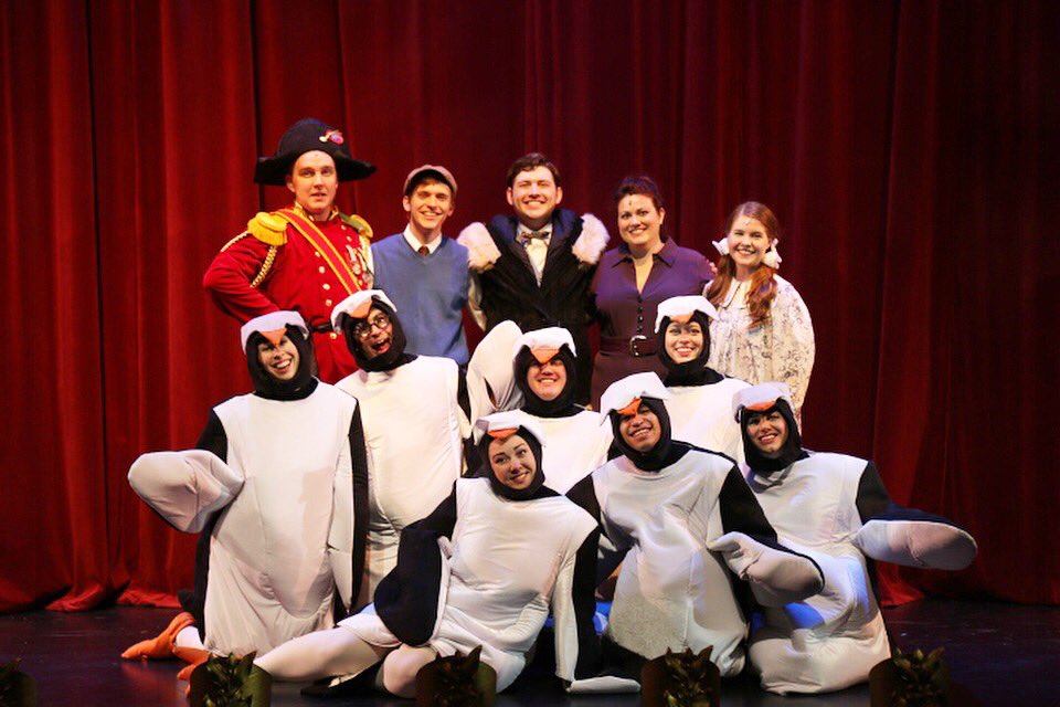 a_ripa12's tweet photo. 3rd grade had a blast visiting Main Street Theater and seeing Mr. Popper’s Penguins! For many of them it was their first play! Thanks Jennifer Sague for organizing the trip!! #gofraziergators @CyFairISD https://t.co/ut78uqFTYh