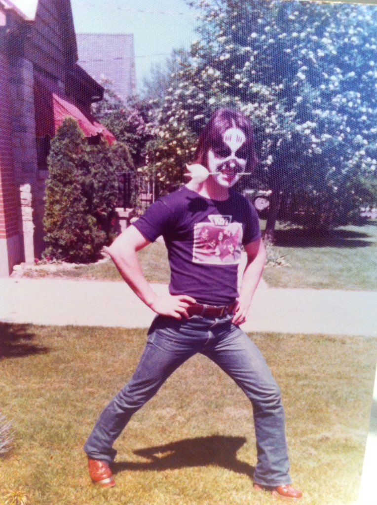   Happy 73rd Birthday Peter Criss! 