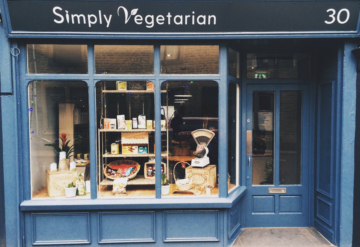 Delighted to announce we are now stocked in Simply Vegetarian, Rawtenstall. Just in time for Christmas! <a href="/simpveg/">Simply Vegetarian</a>

#Christmas #Rawtenstall #Lancashire #chocolate #plantbased #VeganChristmas #vegan #localbusiness #presents #nutrition