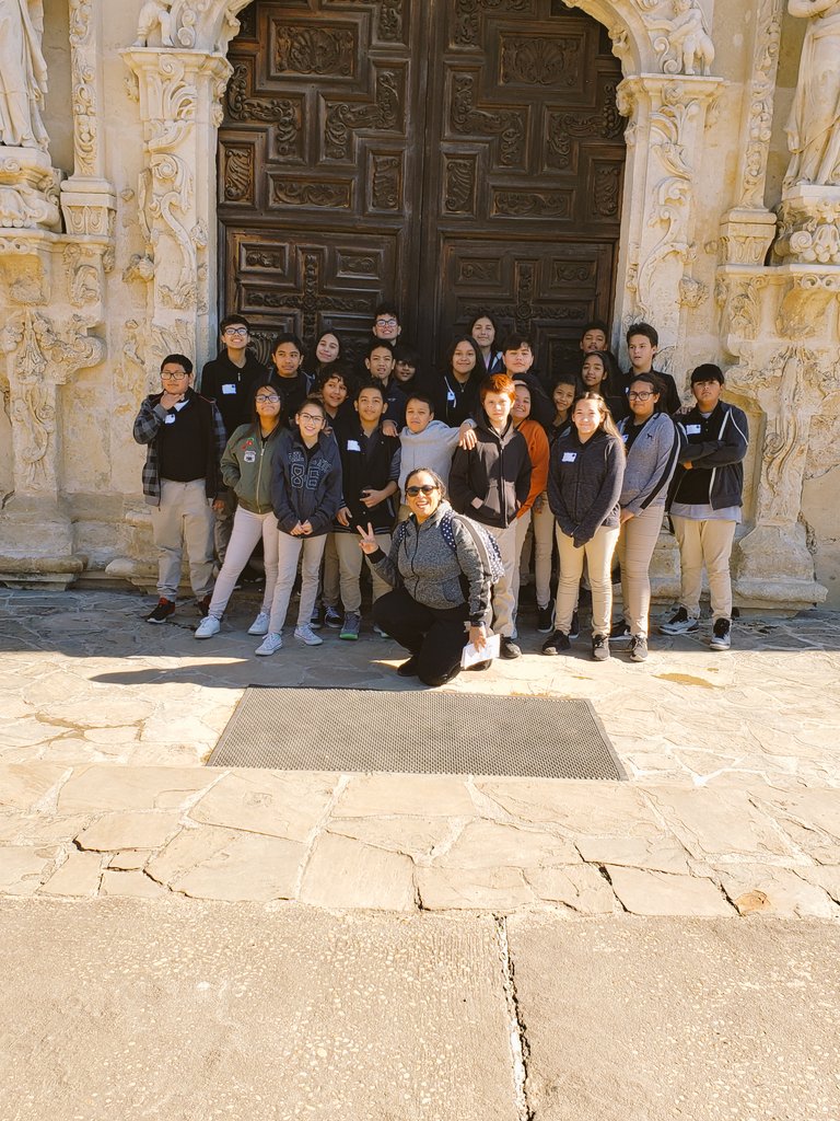 JEstevisNISD's tweet photo. Somos Sul Ross!!! Huge thank you to our administration for this great learning opportunity! Our Rebels LOVED every minute of it! Mil GRACIAS! <3 #ThisIsRoss #ThisisNorthside https://t.co/yfG6c9ytT9