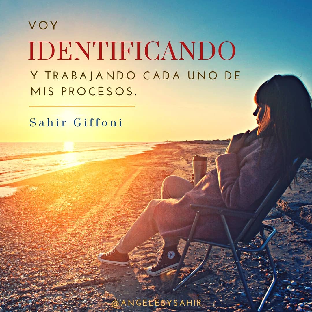 AngelesySahir's tweet photo. 💫 Voy identificando y trabajando cada uno de mis procesos. 

🙏 Debo ser consciente y dejar que mi intuición me guíe. 

👼 Recordaré siempre que mis seres de luz nunca soltarán mi mano si les doy apertura y oportunidad para que me ayuden y guien en todo momento!
⠀⠀⠀⠀⠀⠀⠀⠀ https://t.co/b4HpLq2FHy