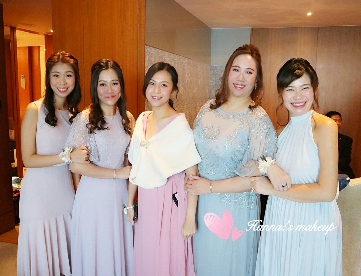 新娘姊妹化妝happy Dream Wedding 笑容係令人最靚 Makeup Artist Hanna Yammi 歡迎預約查詢 Makeup Bigday Wedding 新娘化妝 姊妹化妝 Bridal 媽媽化妝