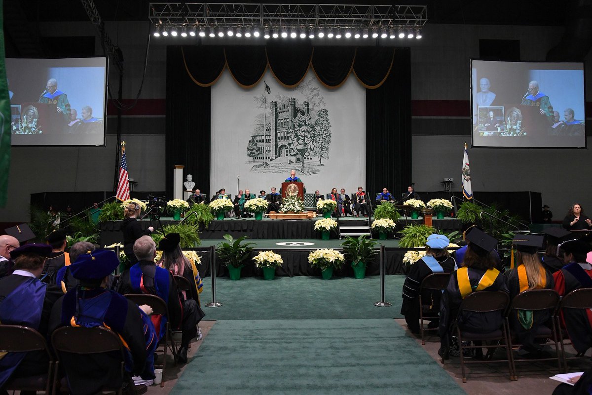 marshallu's tweet photo. #MarshallUTBT We had a great time celebrating with our graduates last week! View photos and rewatch the ceremony at https://t.co/7UQuwnTfX8. #MarshallGrad18 #SonsandDaughtersofMarshall #MarshallUFamily https://t.co/W8NWl9Hl2L