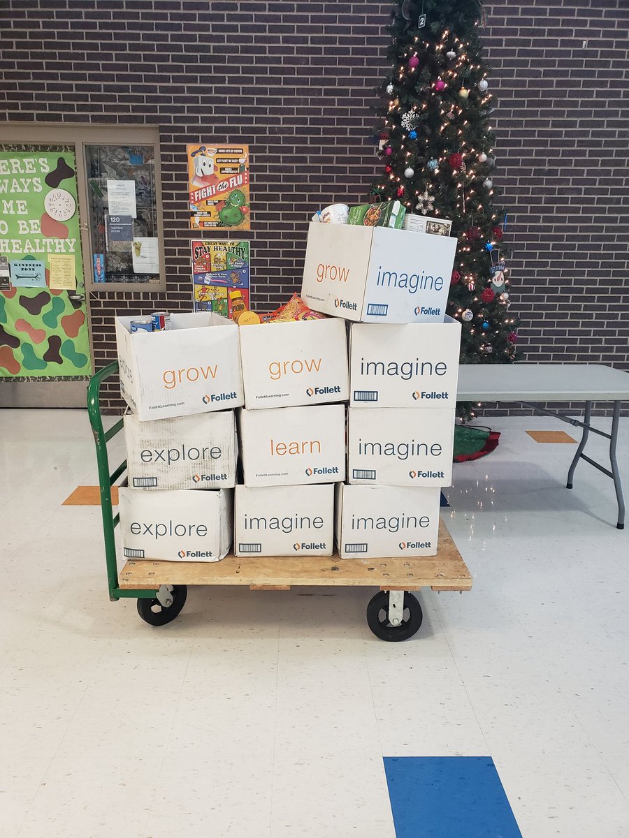 WHESEagles's tweet photo. Teaching about giving back begins in youth. WHES staff and students did a campus food drive. Over 300 can goods were collected and shared with Cornerstone Church in Dallas
@Tanya_N_Shelton
@MikeGipson4
@DISD_Libraries
@dallasschools
#southeastnetwork2018 https://t.co/GqwLM14BvY