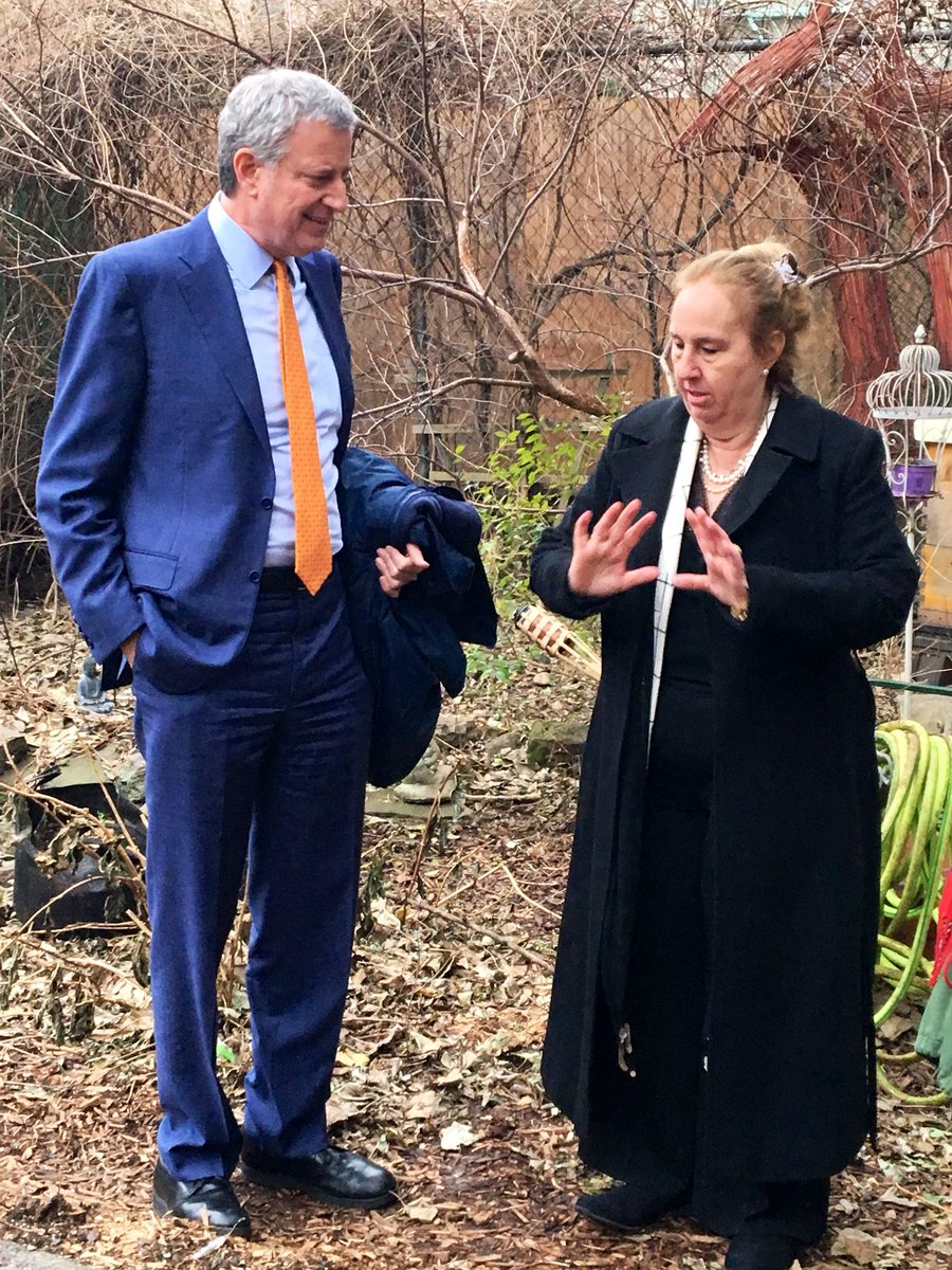 galeabrewer's tweet photo. .@NYCMayor joined me today on a tour of the JD Wilson Memorial Garden in Harlem.
 
Thanks to funding from my office, the city was able to purchase the land necessary to make this garden permanent. I also shared with the Mayor a list of other gardens we’d like the city to save. https://t.co/ZKRuBJkVpg