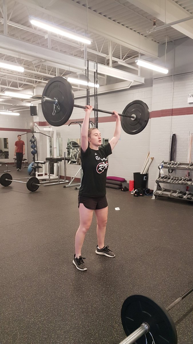 Gray_Athletics's tweet photo. Fun day at GrayFit today competing the 12 Days of Christmas workout #funfitness #ColonelPride #GrayFit https://t.co/mRq5Tu1r73
