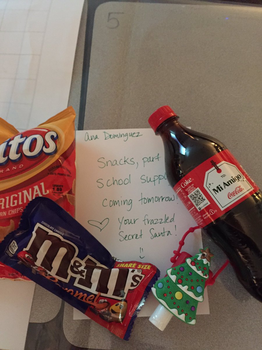 abdominguez_mrs's tweet image. #secretsanta2018 you are awesome!! More 👠 👠!! Excited to give you big hugs tomorrow at the reveal!! @FMS_Plano