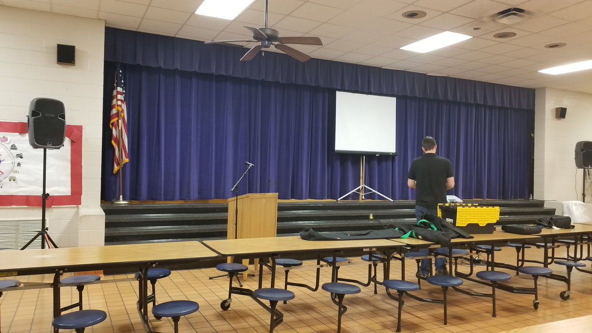 deitramatthews's tweet image. We're ready for our first ever #ParentUniversity event! We're grateful for @R1TheatreServ for helping us get prepared!
#AfterSchoolProgramming
#21stCenturyProgramming
@derrickglover97 @RichlandOne
