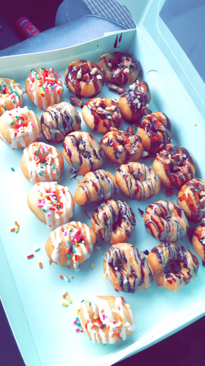 Occidental_Mgmt's tweet photo. @DapperUnion has completed construction and is now open at the kiosks in Union Station! Stop by and check it out to support our tenant. Enjoy some delicious little doughnuts in the process.
#DapperDoughnut #unionstation #commercialrealestate #realestate #Wichita #DowntownWichita https://t.co/FSjGHkjYTa